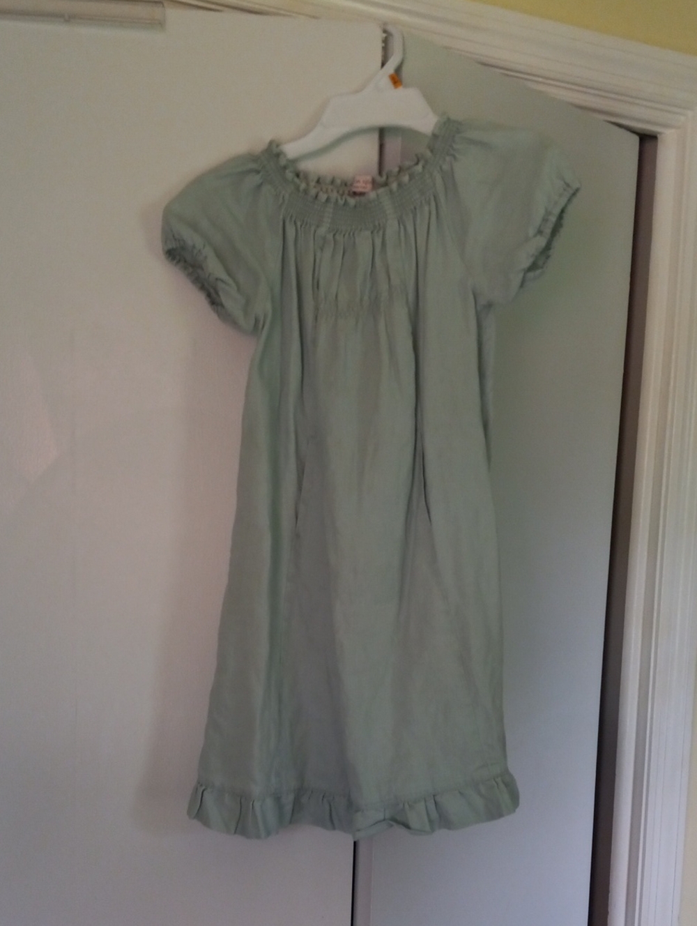 Girls' Light Mint Green Casual Dress - Smocked Neck